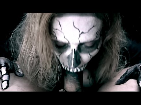 ❤️ Demon girl zuigt pik met haar zwarte mond en slikt sperma. ️❌ Porn video at nl.porno24-7.ru ❌️ ❌️❤